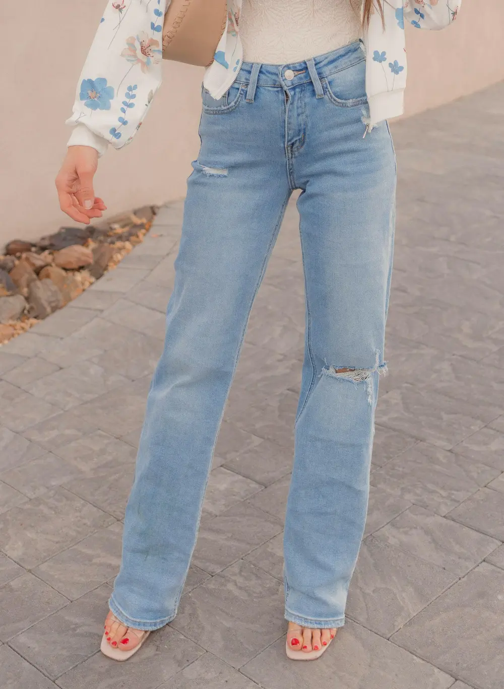 Distressed Easygoing Wide Leg Jeans