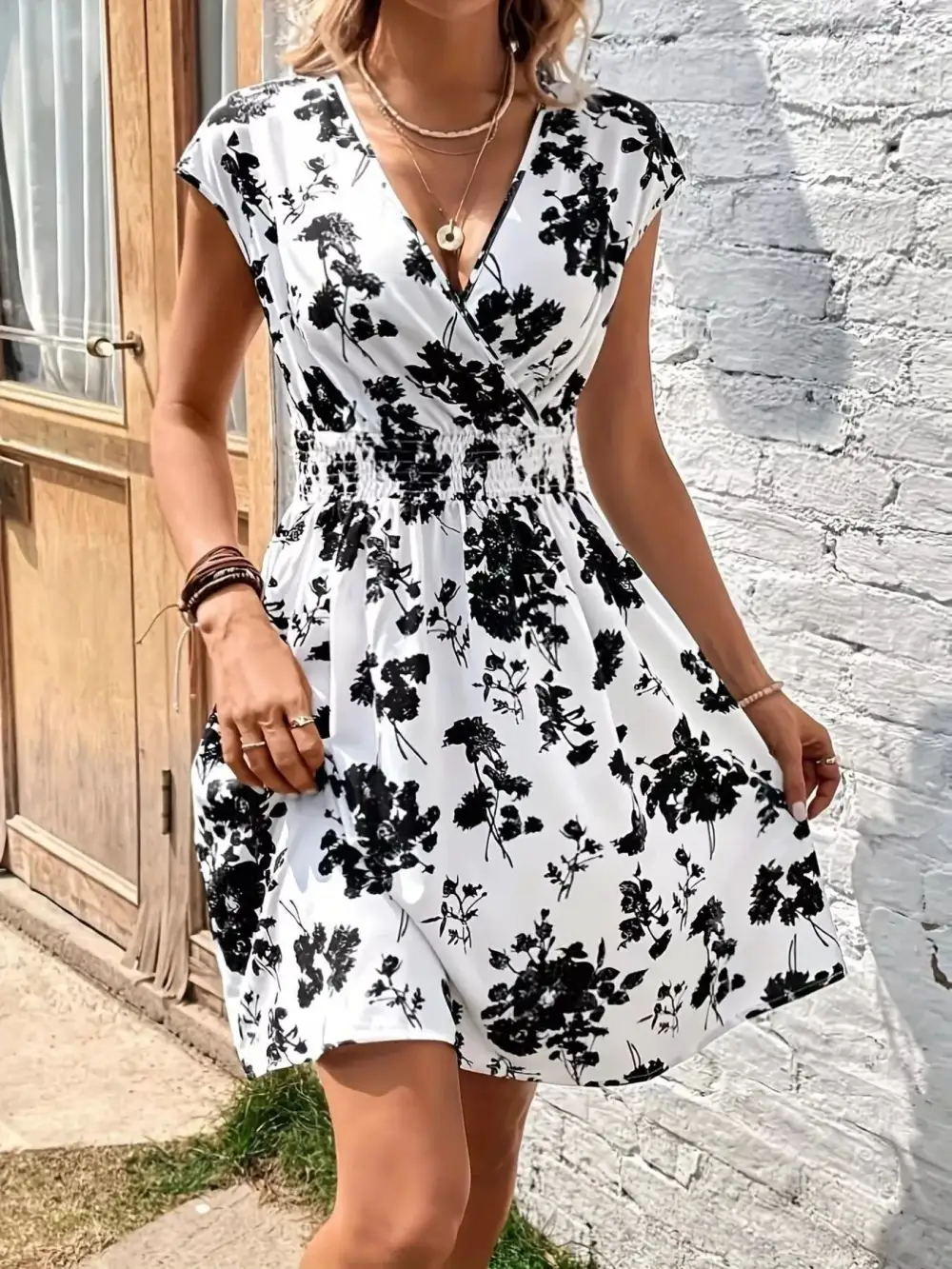 Relaxed Shape Floral Printed Mini Dress