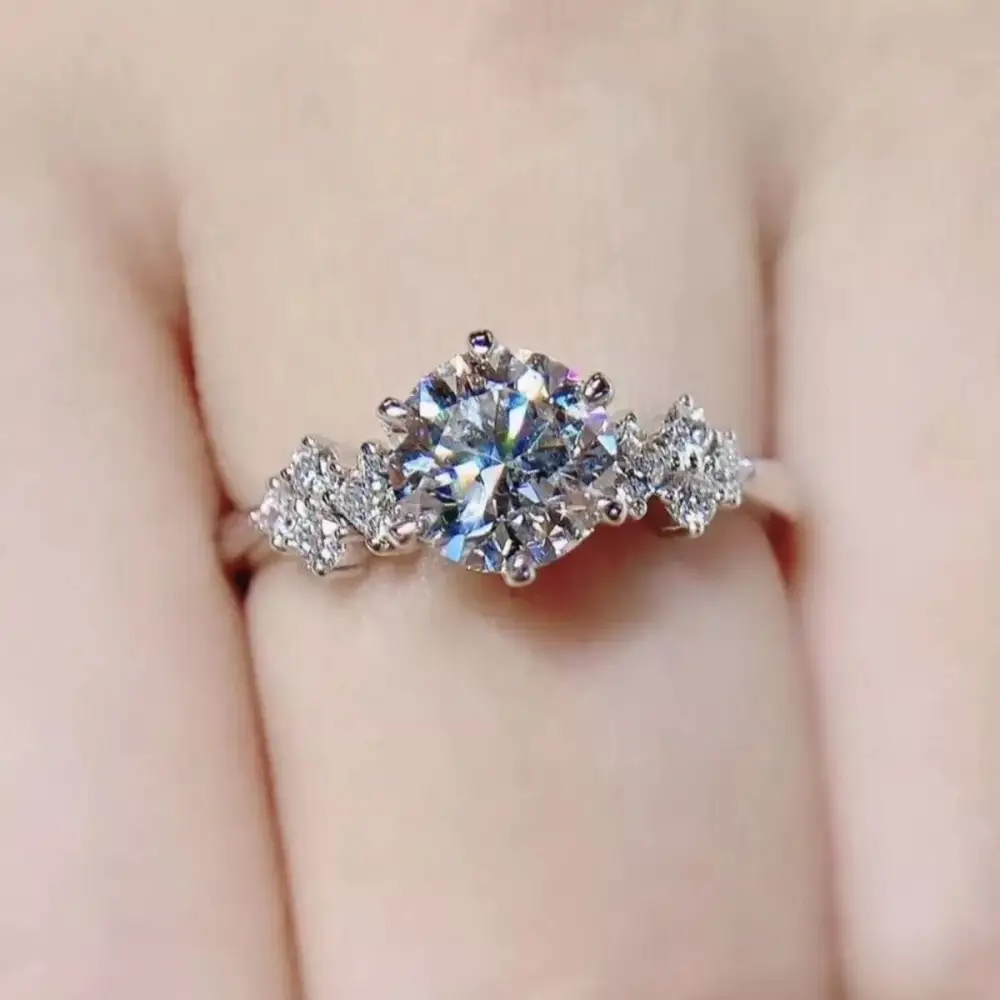 Sterling Silver Moissanite Classic Glow Ring