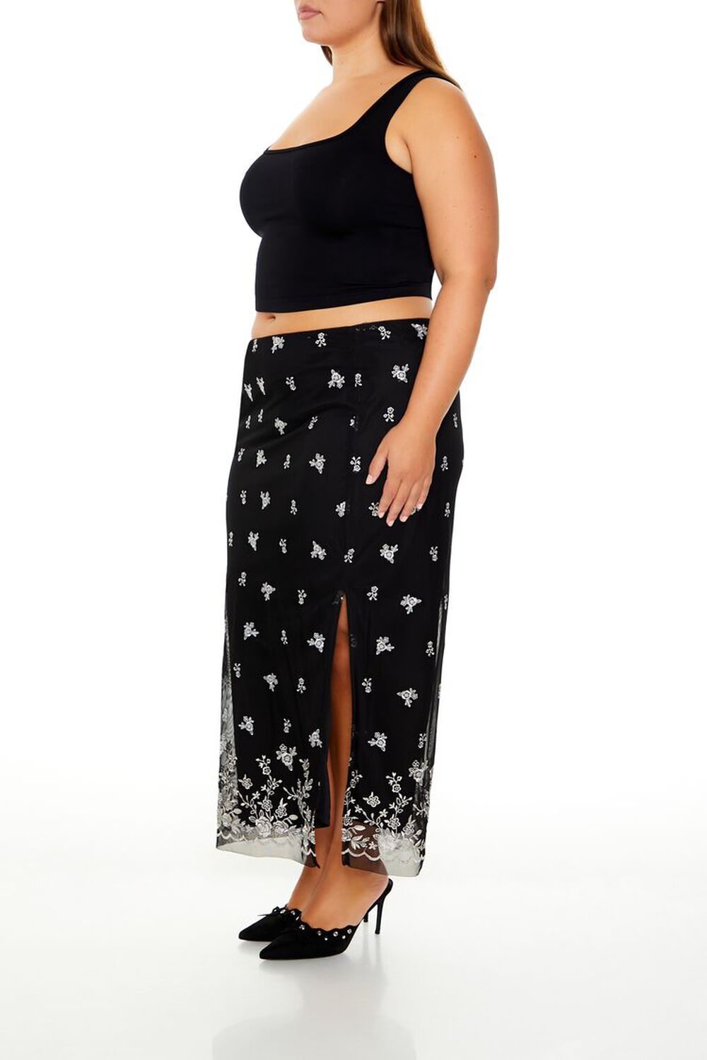 Plus Size Embroidered Rose Midi Skirt