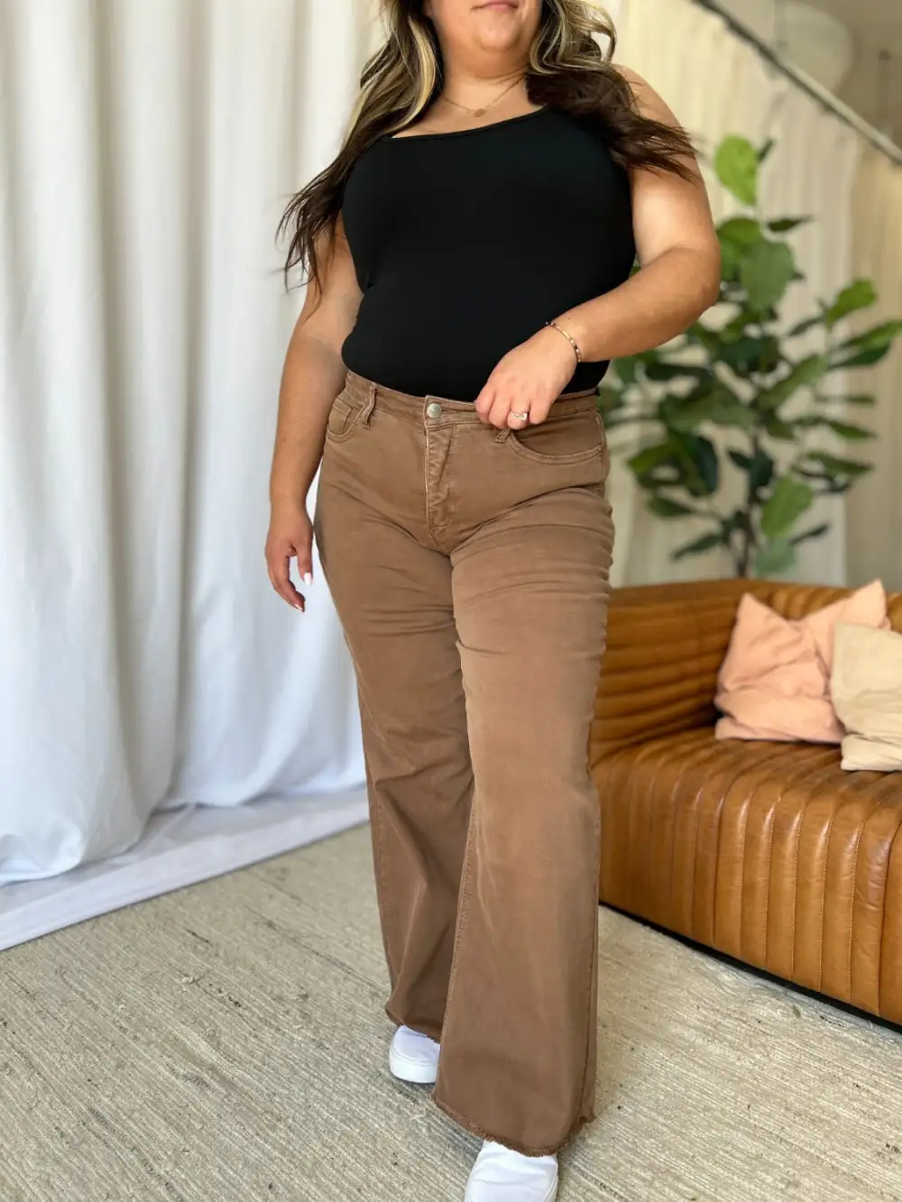 Lightweight Feel Comfy Denim Jeans