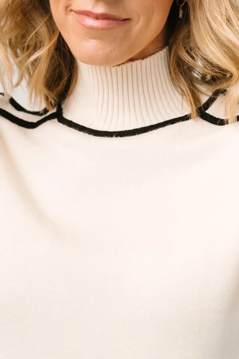 Mature Intellectual Temperament High-Neck Top