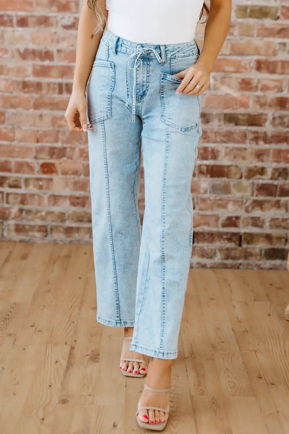 Exposed Stitch Detail Drawstring Barrel Jeans