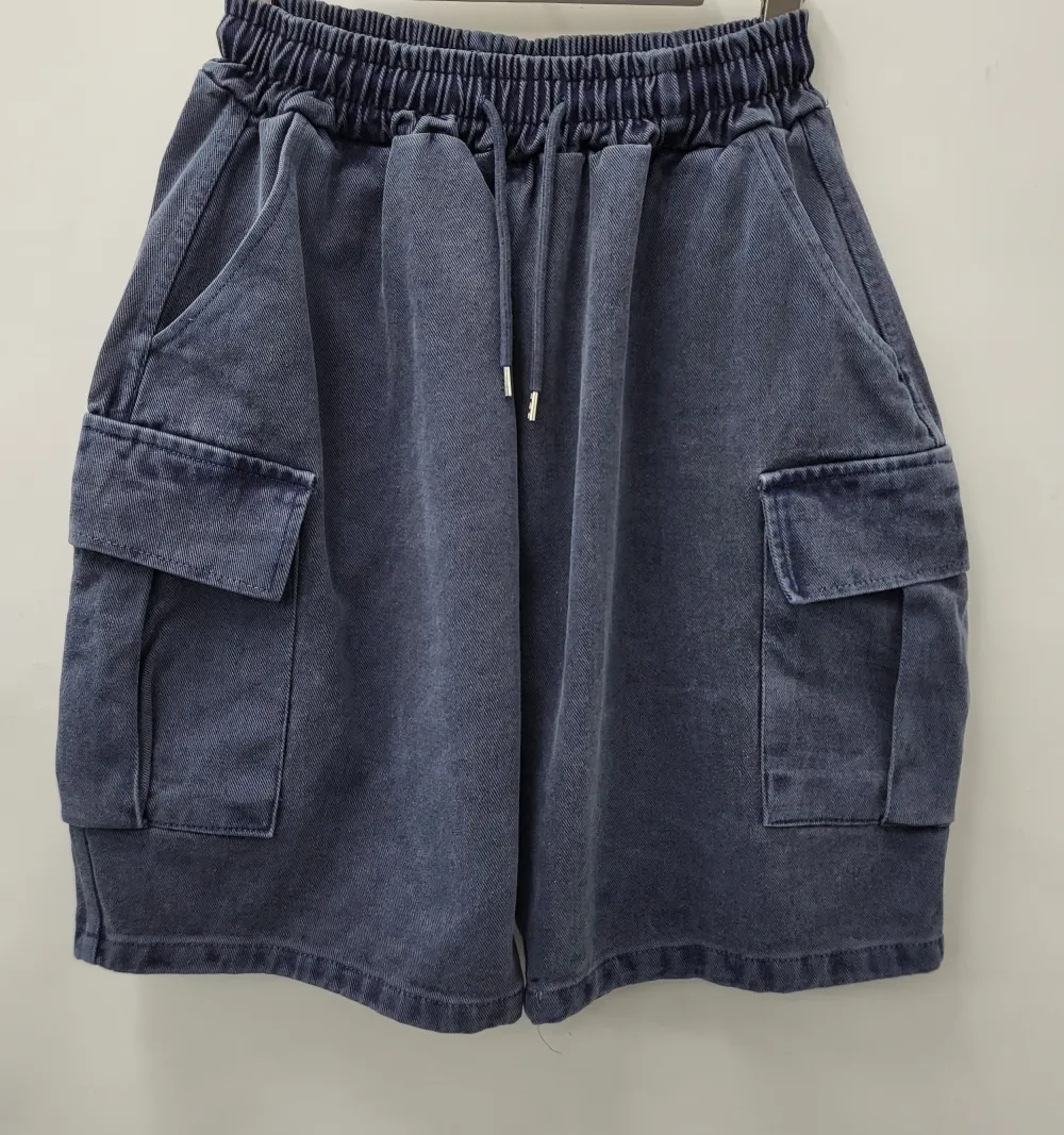 Roomy Travel Washed Solid Knee Length Cargo Shorts