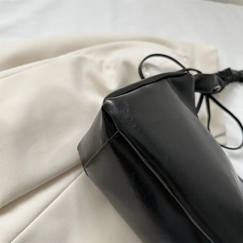 Textured Casual Crossbody Bag
