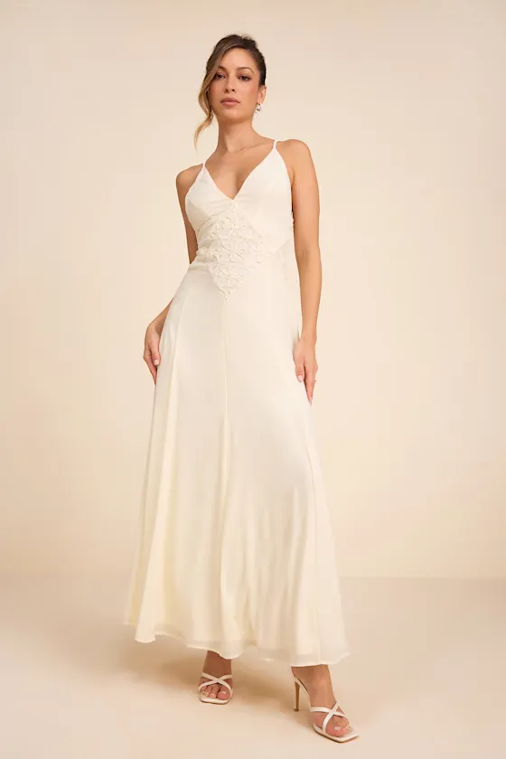 Samalia Ivory Sleeveless Applique Maxi Dress