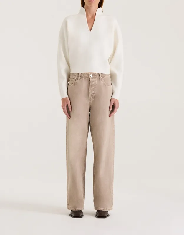 Cream V-Neck Relaxed Knit Jumper