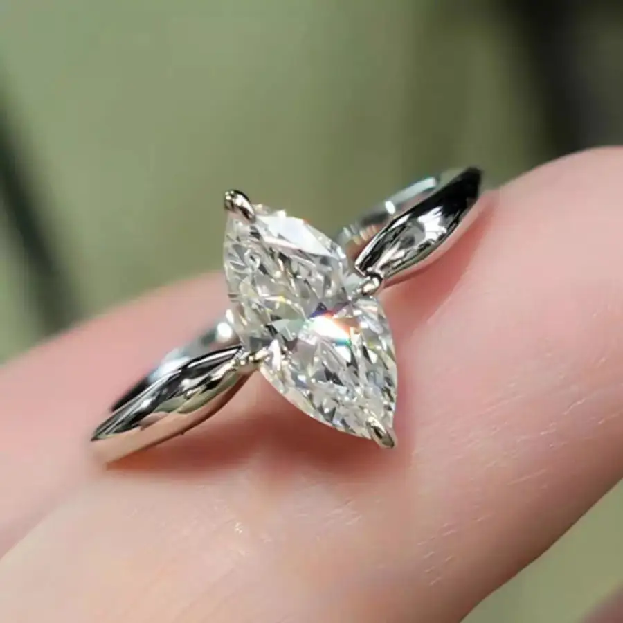 Crisp Ring with Sterling Silver Moissanite