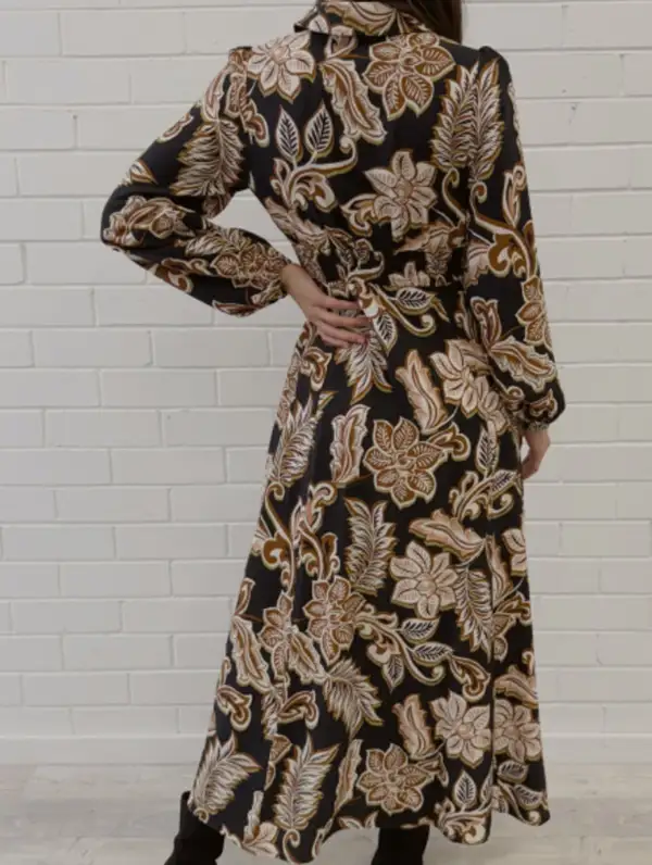 V-Neck-Neck Long-Sleeved Dress Waist