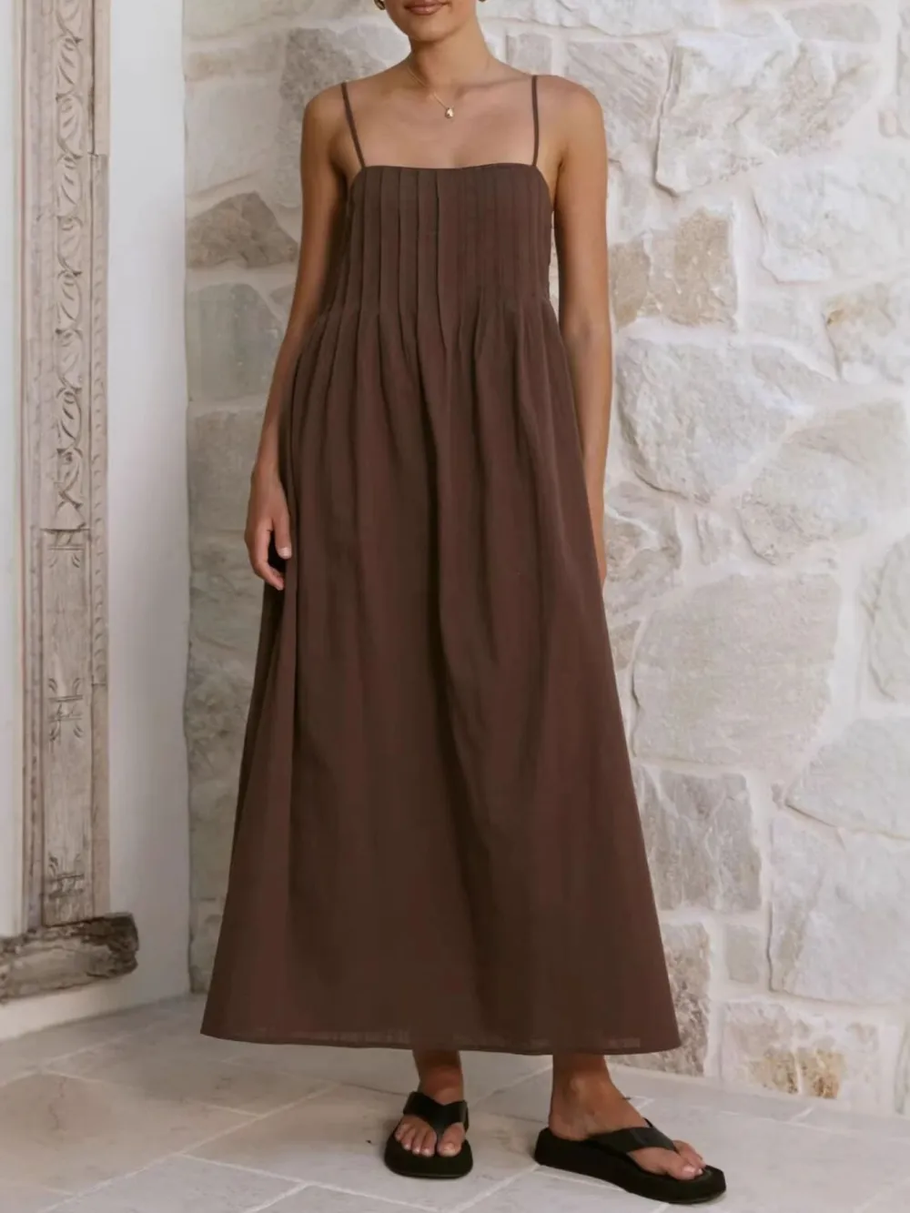Polished Detail Pleated Midi Dress
