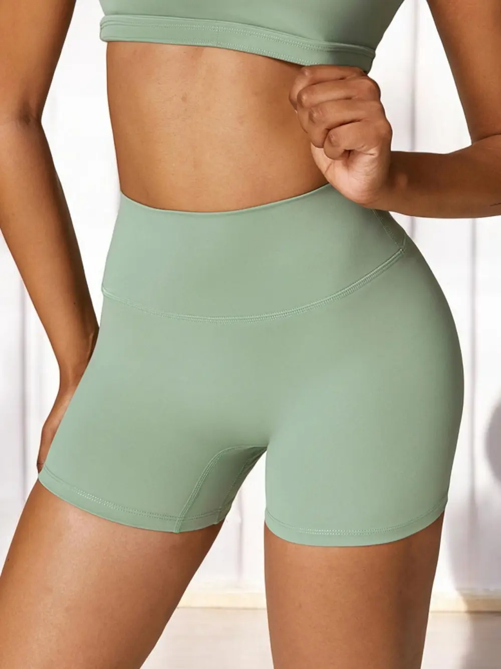 High-Waist Seamless Stretch Athletic Shorts