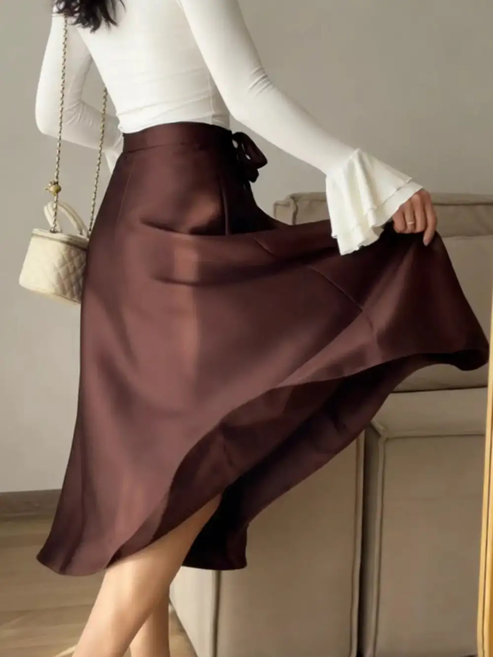 Line Satin Skirt