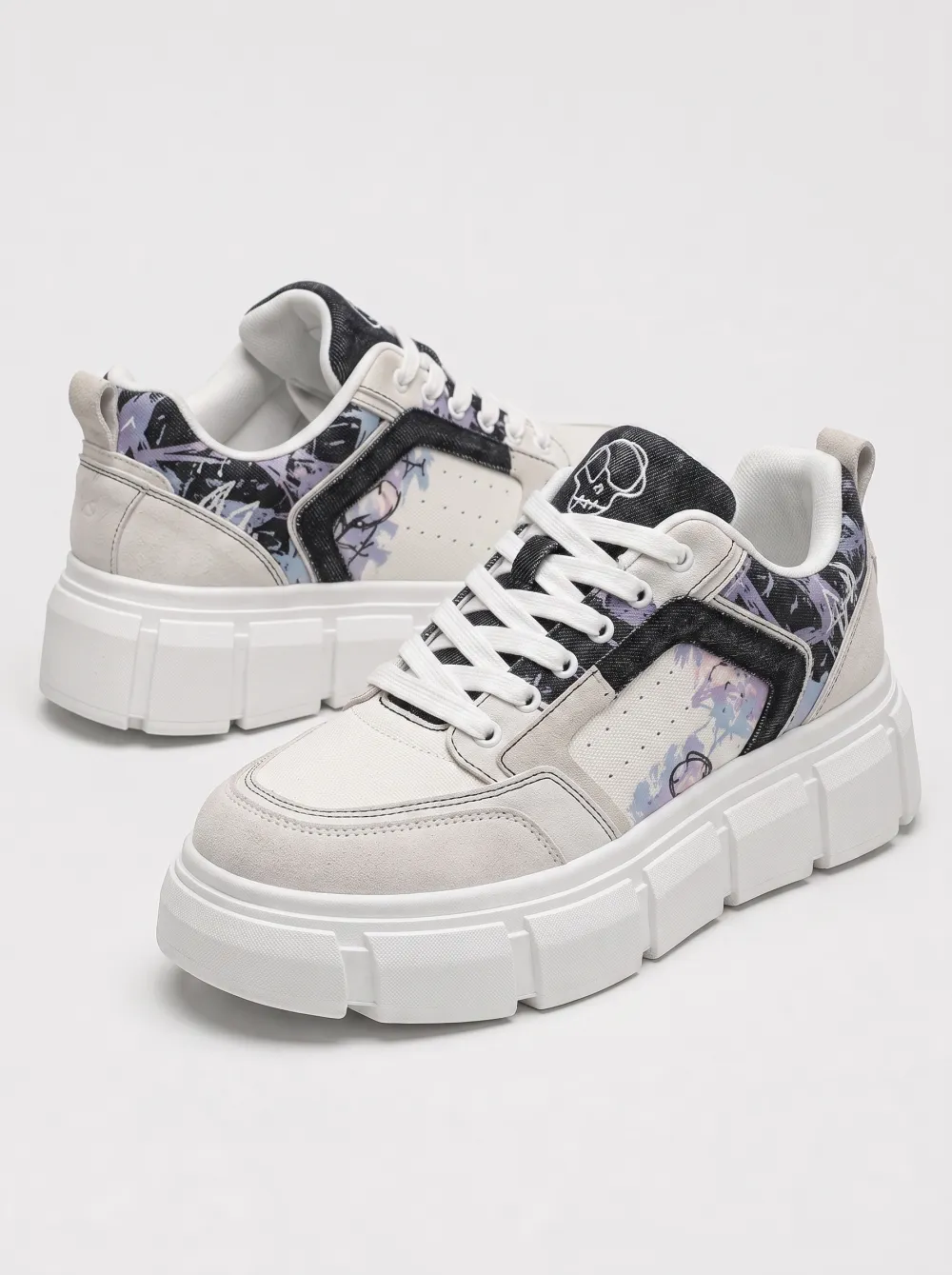 Men's Skull Graffiti Pattern Printed Chunky Sneakers