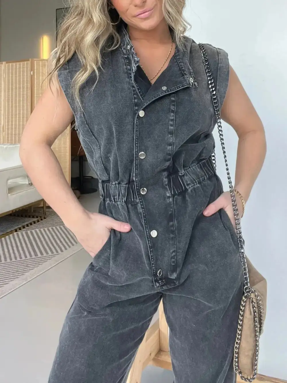 Plus Size Button Front Cap Sleeve Accessory