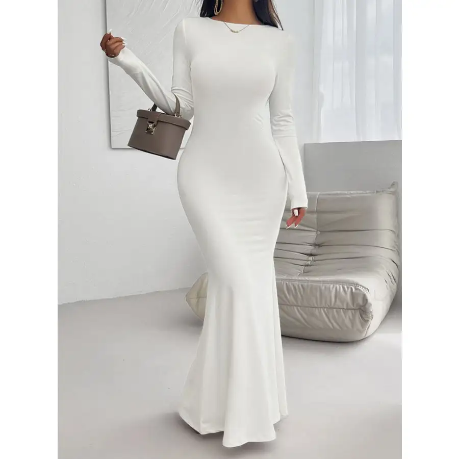 Devine Backless Round Neck Long Sleeve Maxi Dress