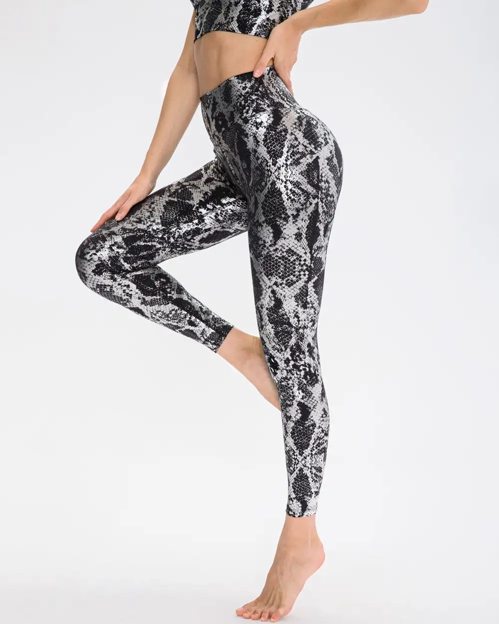 Active Metallic Leggings