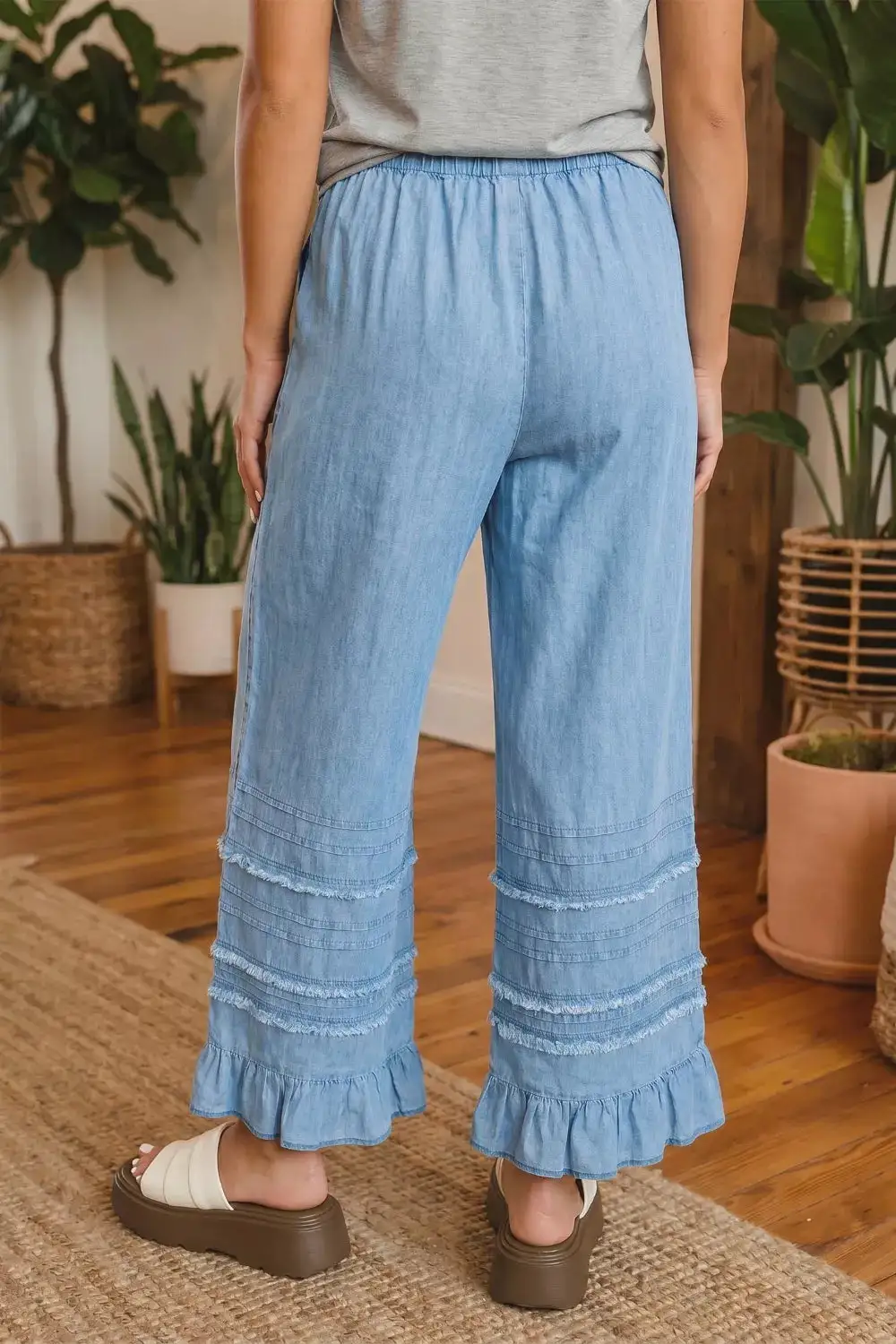 Drawstring Relaxed Wide Leg Jeans