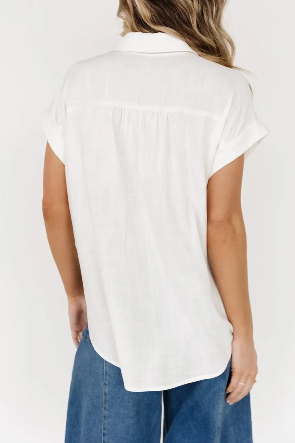 Simple And Comfortable Breathable Shirt