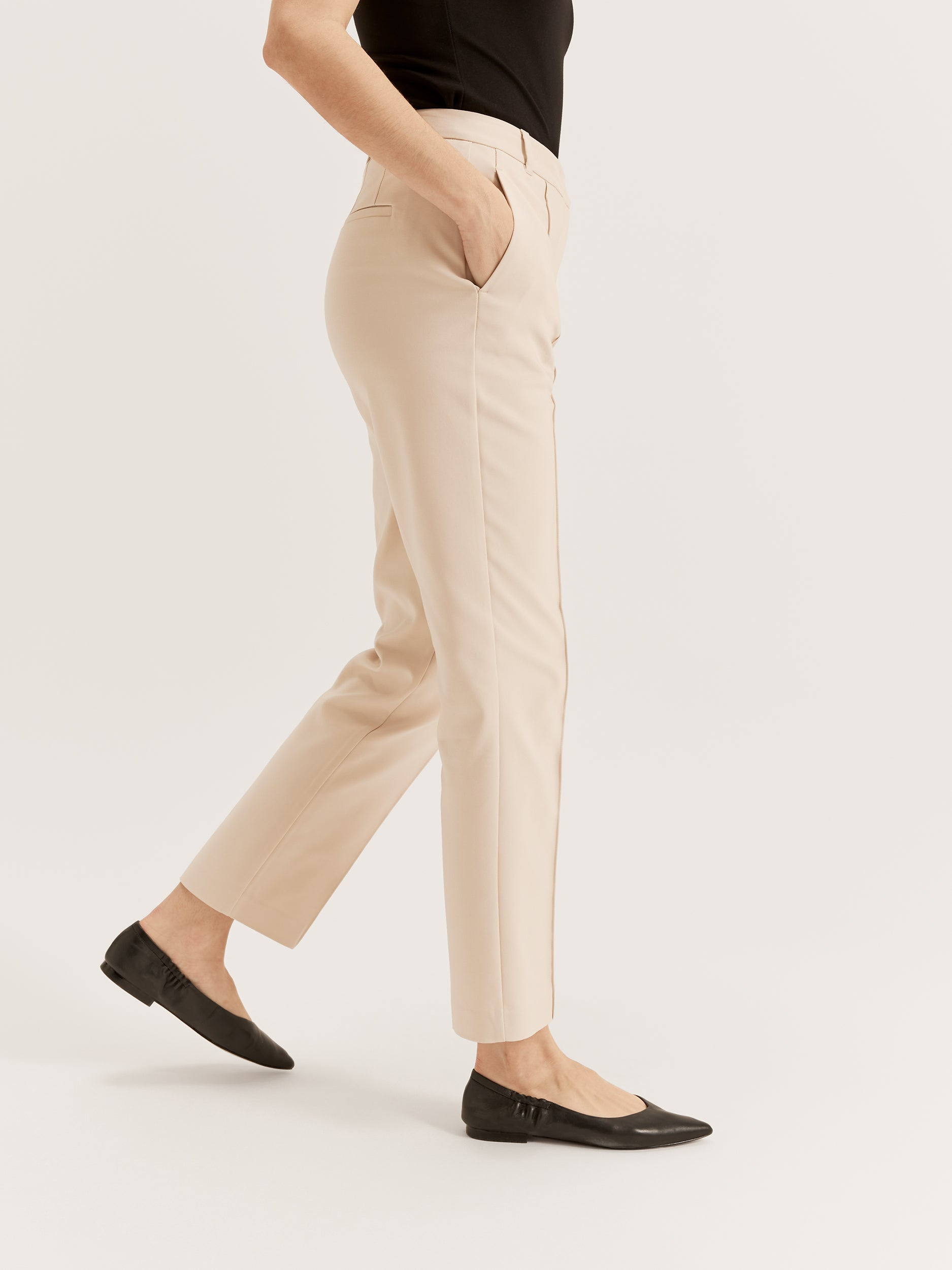 Arianna Tapered Leg Pant