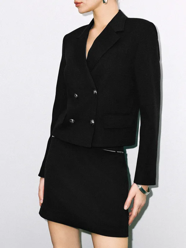 A Short Black Commuter Uniform Jacket For Women