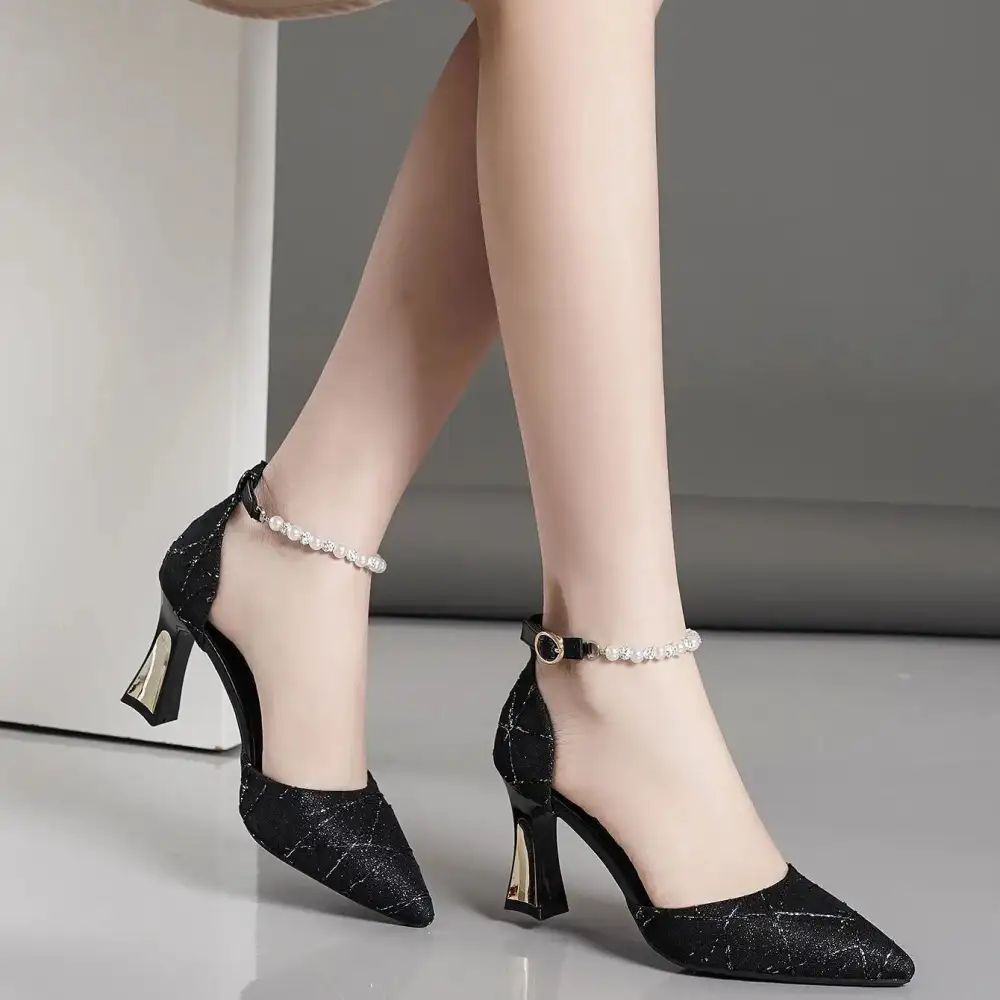 Elegant Pointed-Toe Classic Pumps