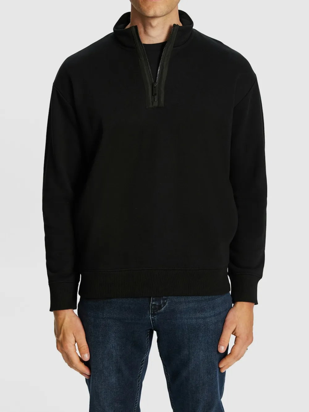 Black Quarter Zip Sweatshirt