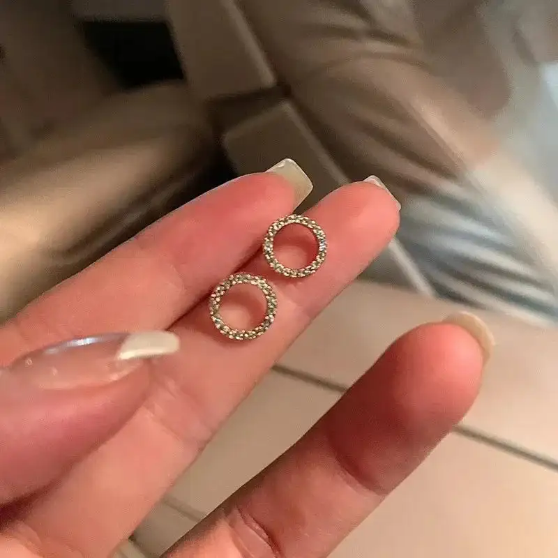Crystal Circle Detail Stud Stud Earrings