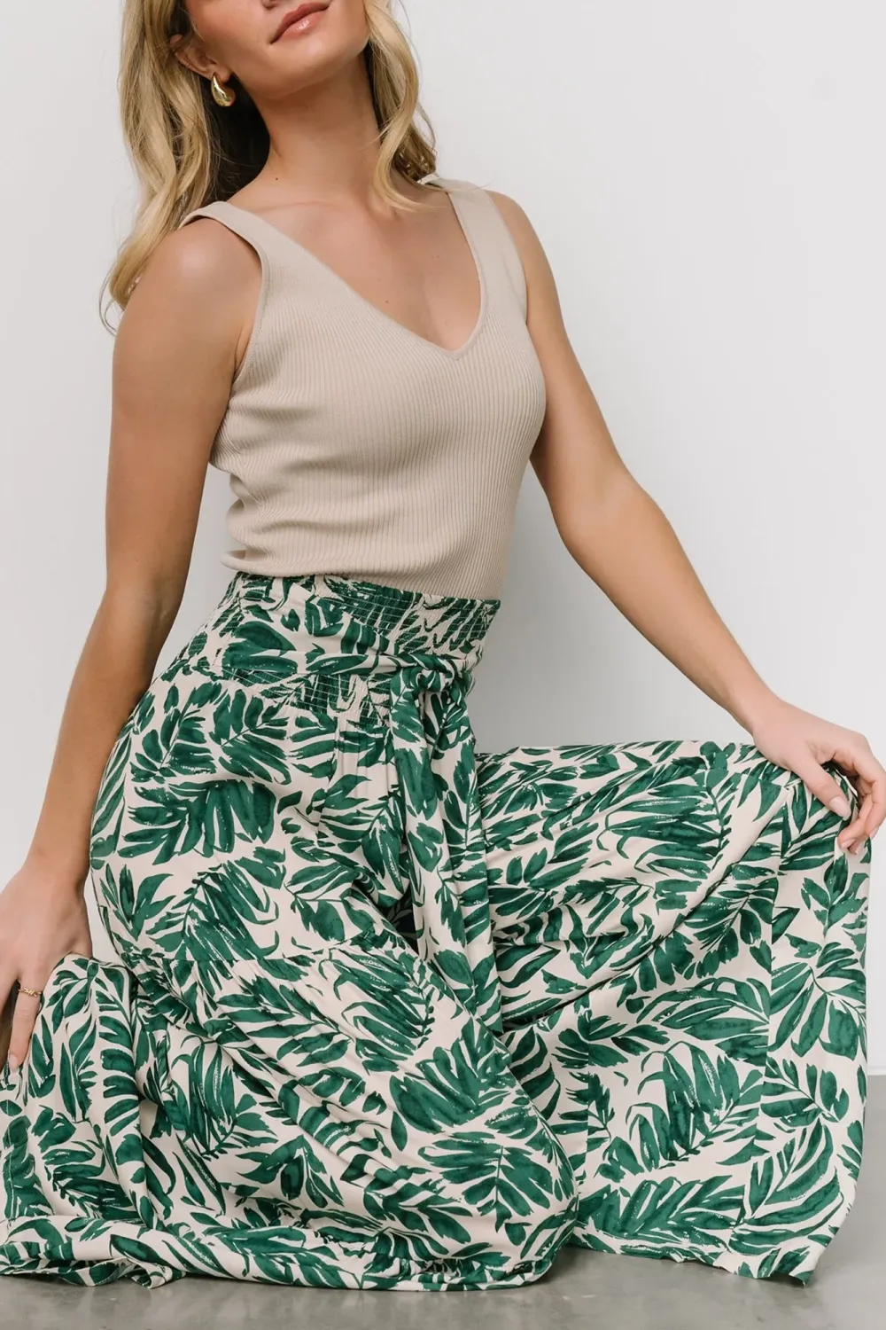 Lightweight And Elegant Versatile Slim-Fit  Pants