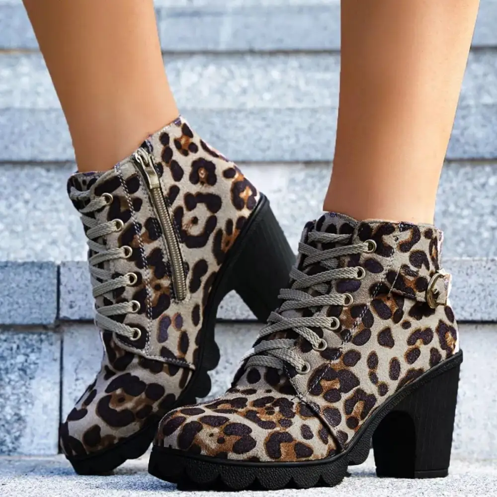 Essential Lace Up Block Heels Boots