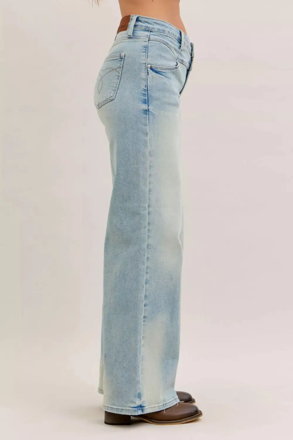 Polished High-Waist Washed Pocketed Stretch Straight Leg Jeans