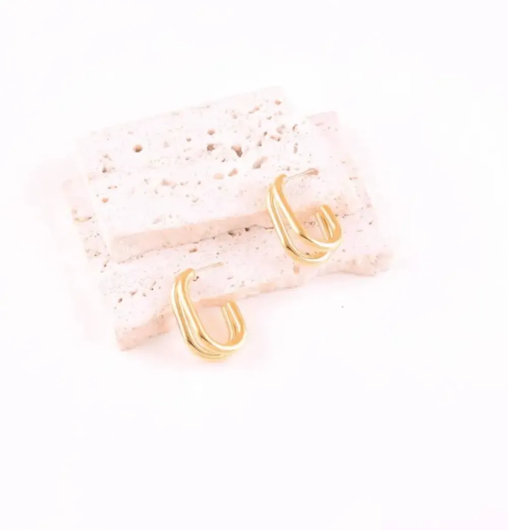 Sleek Everyday Drop Earrings