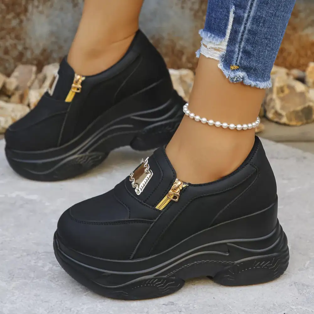 Refined Round Toe Platform Sneakers