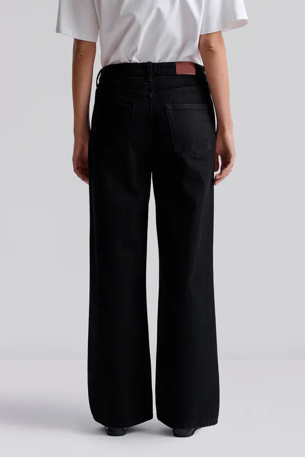 Straight Leg Button Fly Denim Jeans