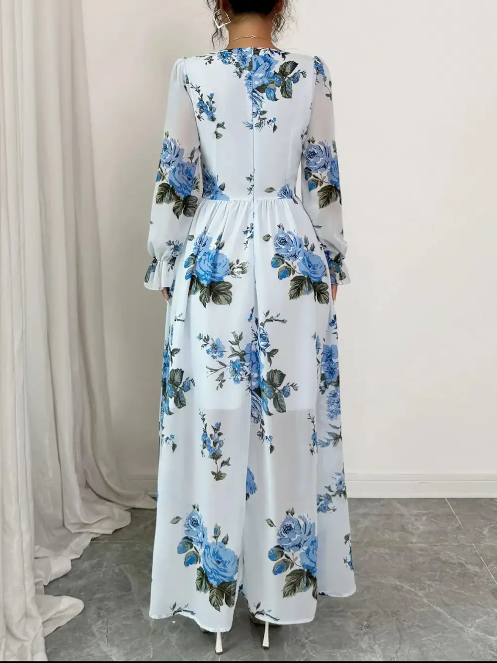 Lightweight Feel Floral Maxi Dress