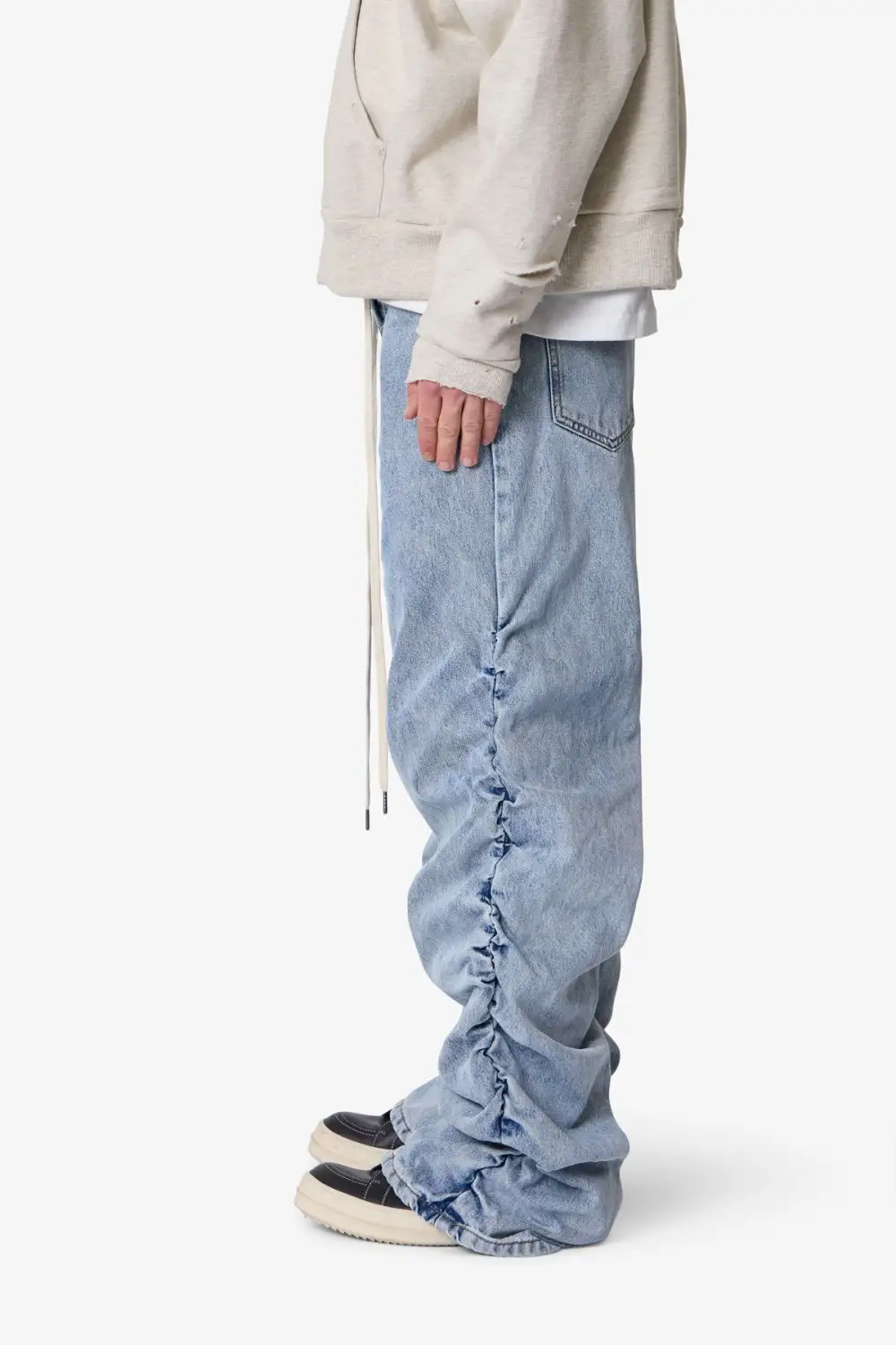 Relaxed Ruched Detail Jeans