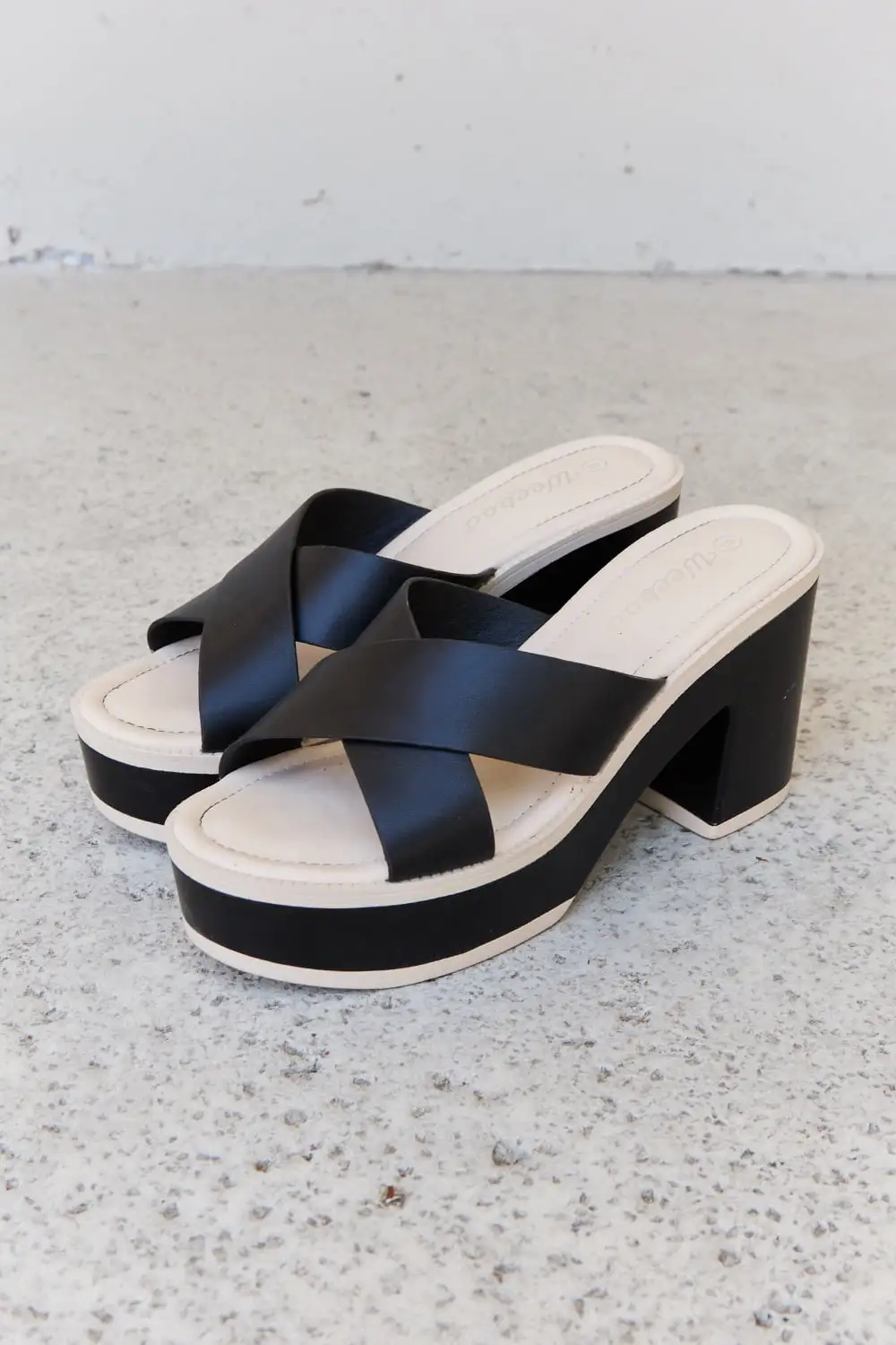 Contrast Platform Sandals