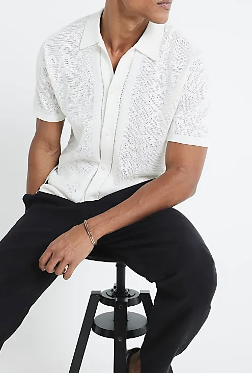 Men's White Fashion Pattern Knit Short Sleeve Shirt