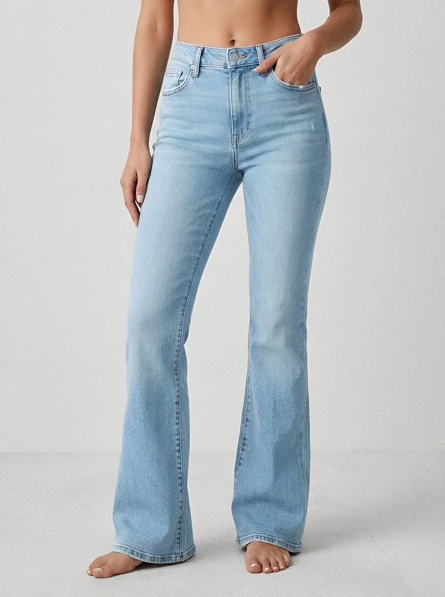 Weekend High-Waist Stretch Women's High-Waist Stretch Flare Jeans