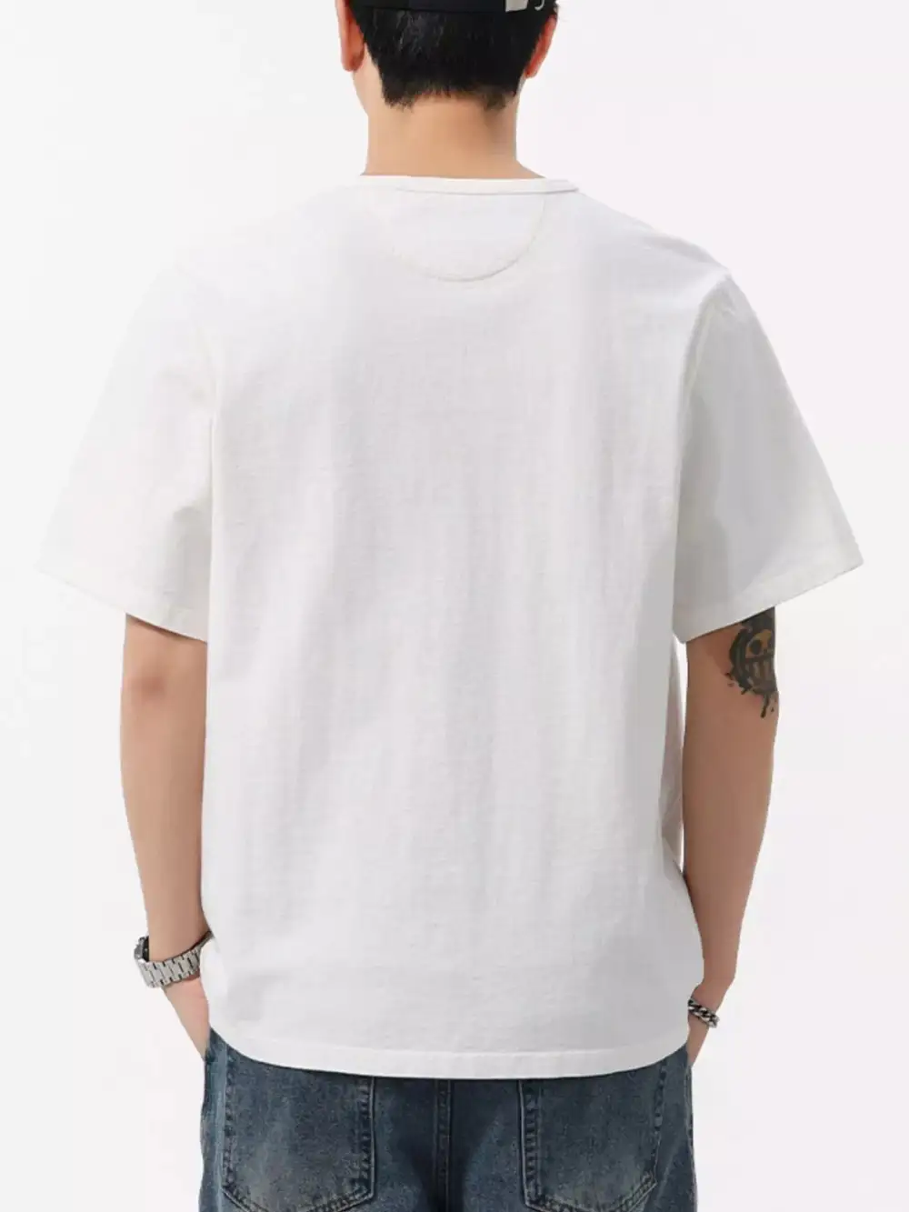 Clean Look Round Neck Short Sleeve T-Shirt