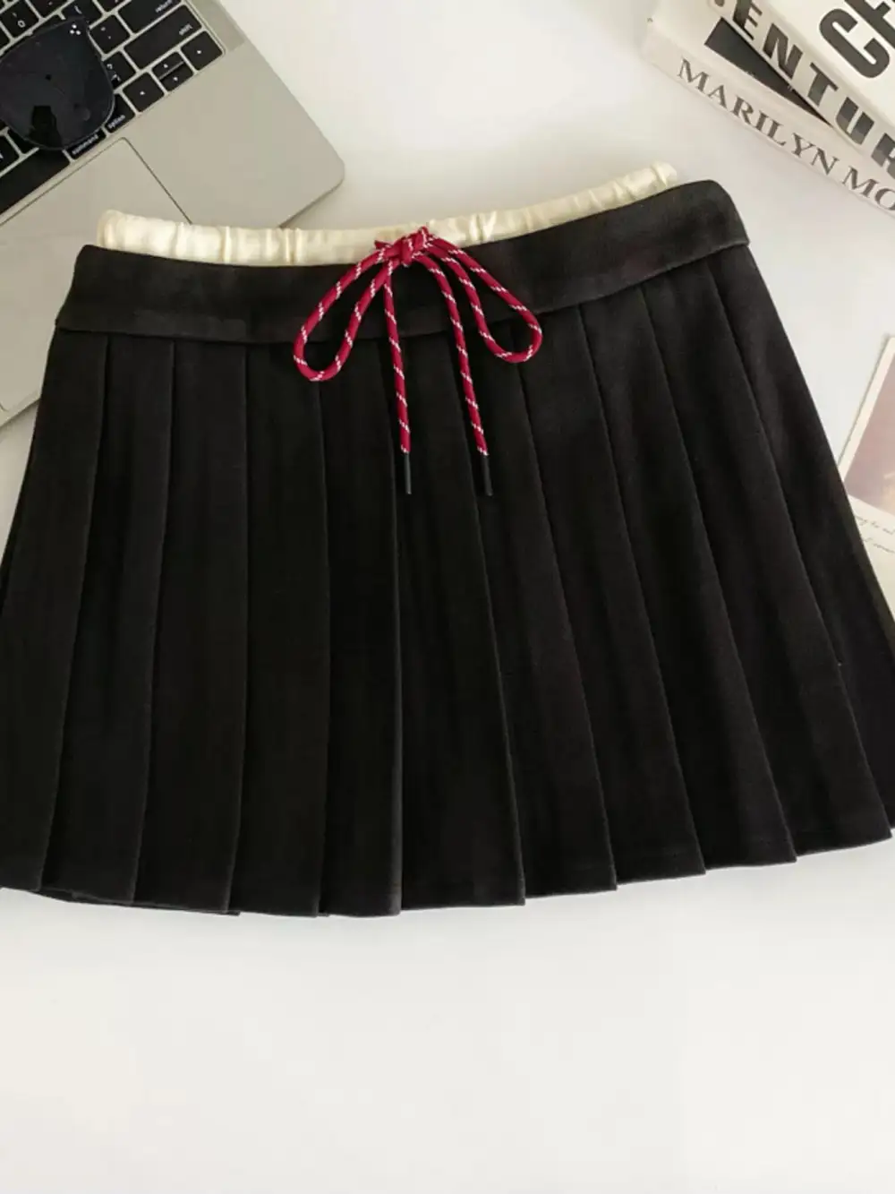 Modern Pleated Mini Skirt