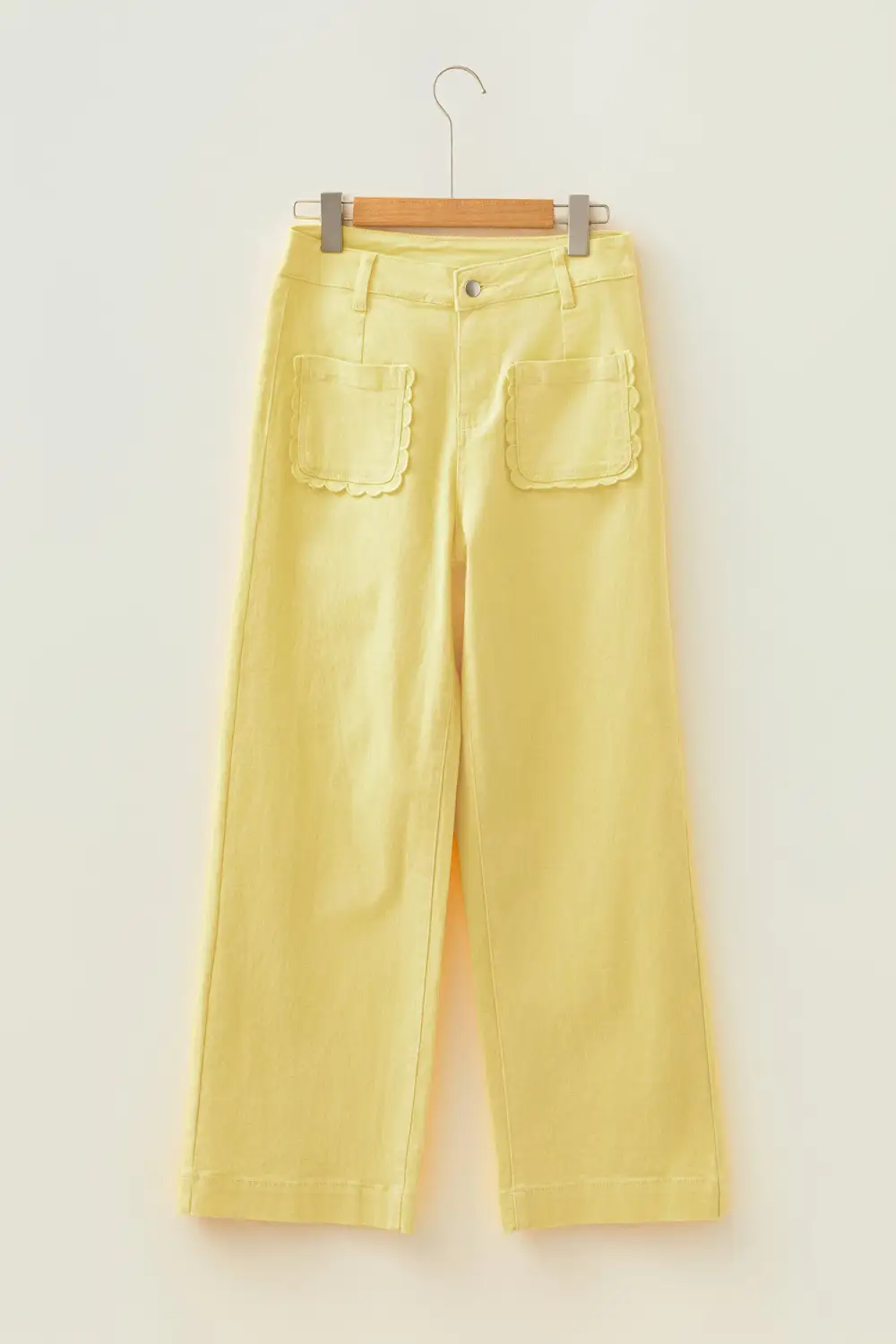Patch Pocket Solid Scalloped Shift Jeans
