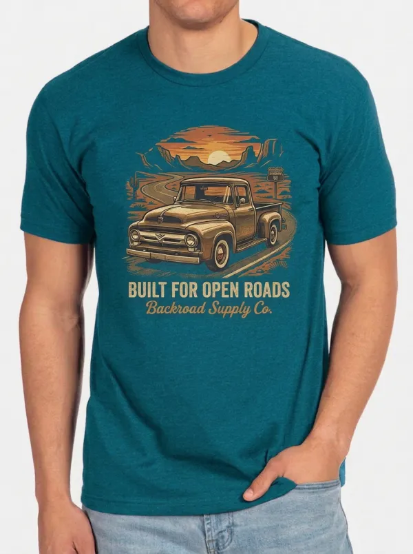 Men's Crewneck Open Range Vintage Truck Desert Landscape Graphic T-Shirt