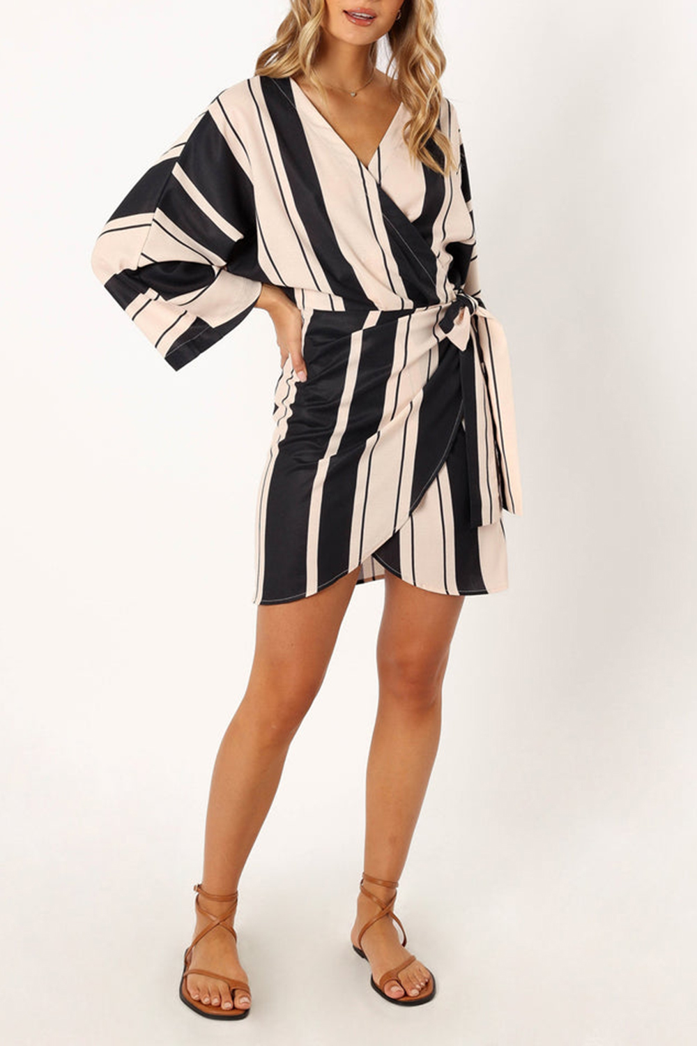 BLACK CREAM WRAP MINI DRESS