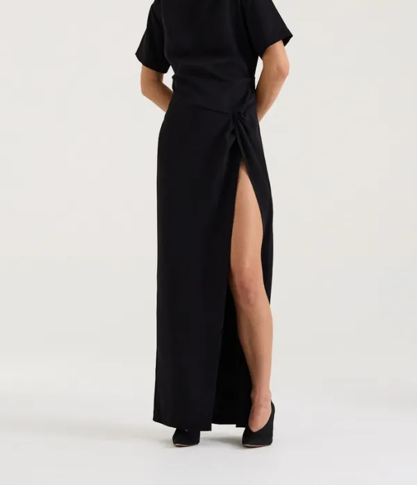 Black Knot Detail Maxi Dress
