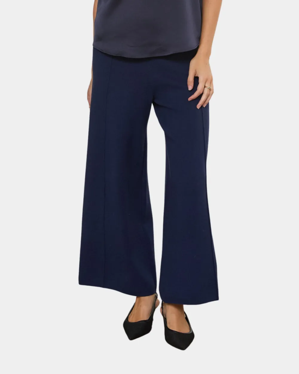 Front Seam Sweater Pants