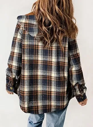 Warm Plaid Pocket Coat for Everyday Style