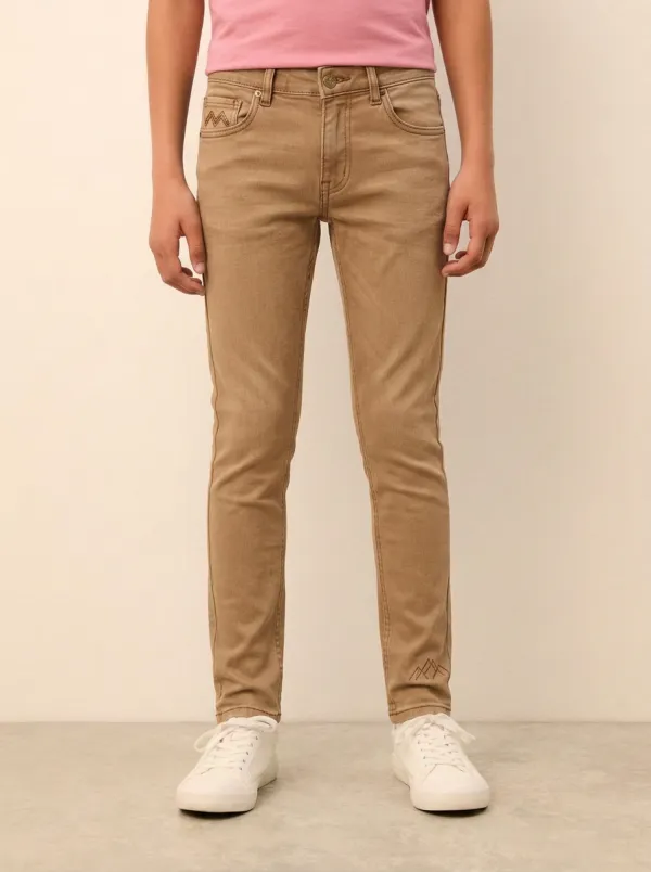 Men's Modern Comfort Mountain Graphic Embroidered Stretch Denim Jeans