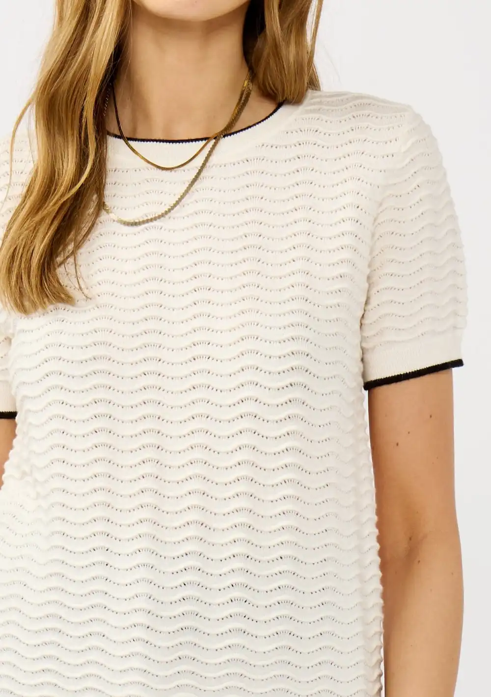 Contrast Trim Round Neck Knit Top