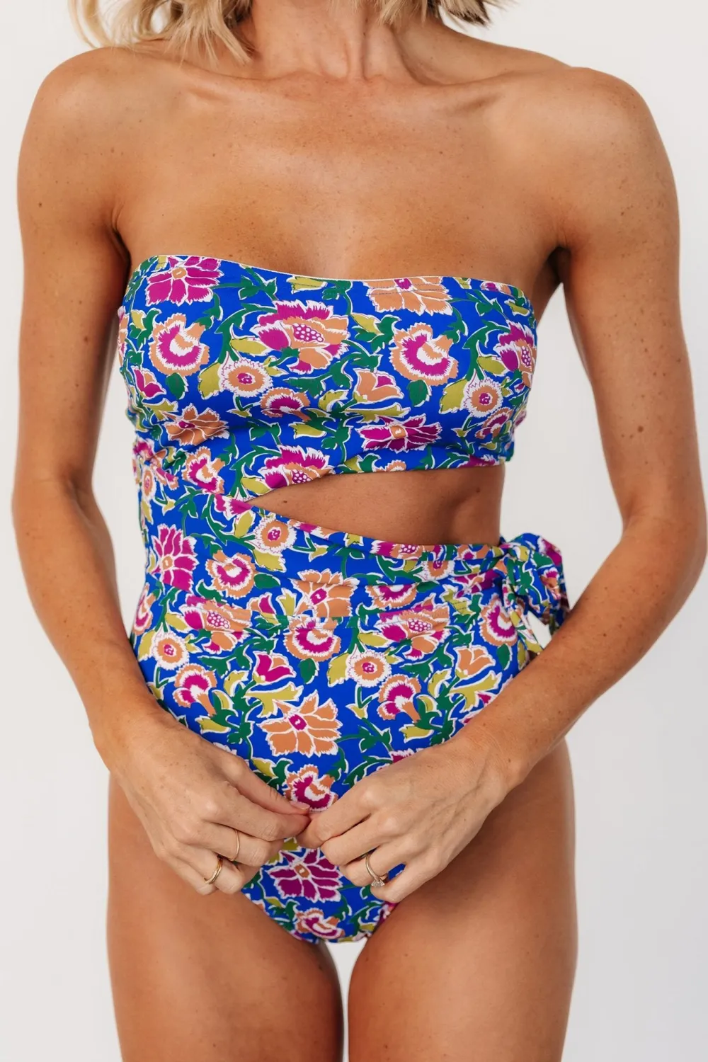 Minor Design Sense Hollowed-Out Neck-Hanging One Piece
