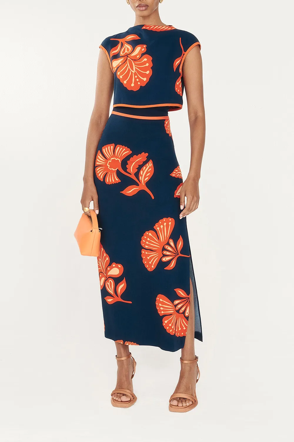 Vintage Artistic Leaf Contrast Top